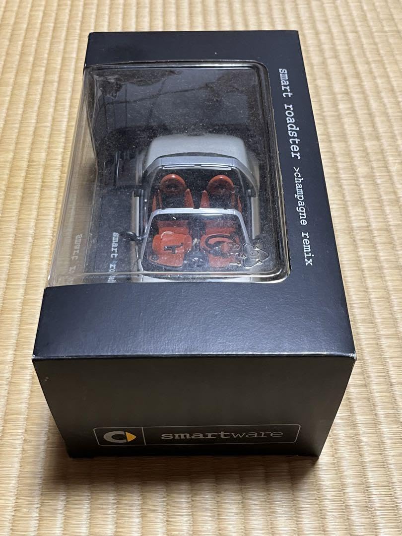ミニカー smart roadster champagne remix AUTOart Amazon.co.jp: Autoart smart roadster chagne remix : おもちゃ